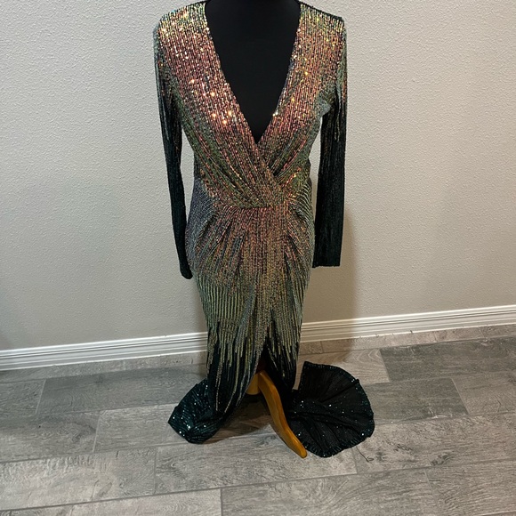 V Neck Maxi Sequin Multicolored Evening Dress - Picture 3 of 8